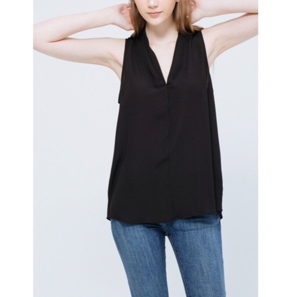 PLEIONE Sleeveless V Neck Blouse - Picture 2 of 8